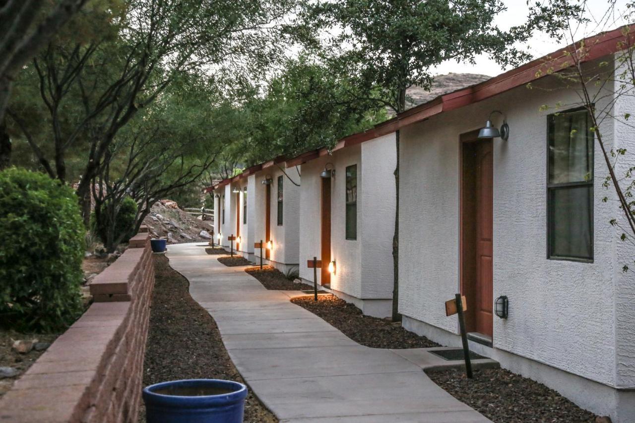Creekside Lodge And Cabins Mayer Luaran gambar